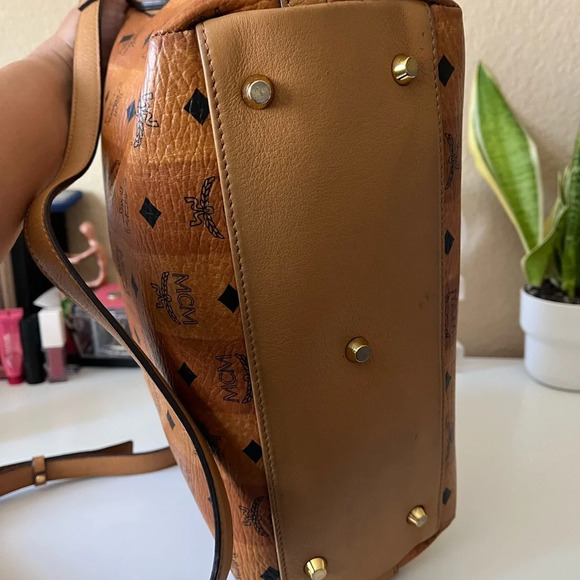 MCM Sling/Shoulder Bag - Picture 5 of 16